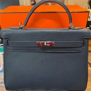 Women's Classic Top-Handle Leather Satchel in Navy 32cm size 2 straps